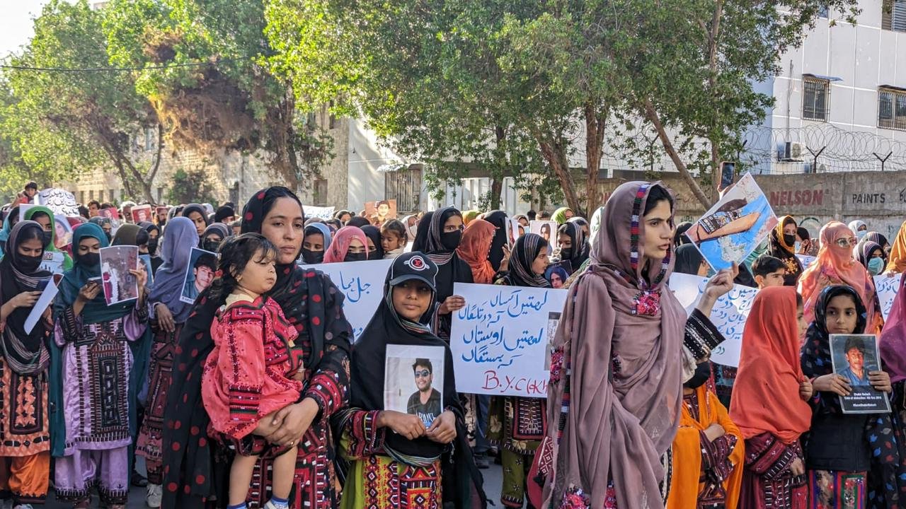 کراچی: بلوچ دود ءُ ربیدگی روچ ءَ زھرشانی روانک