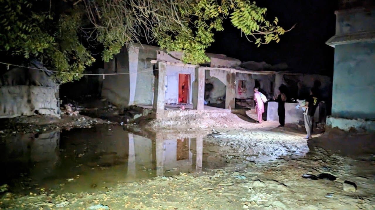 بلوچ یکجھتی کمیٹی  کراچی ءَ پہ ھار آماچیں مردماں راشن دیم داتگ