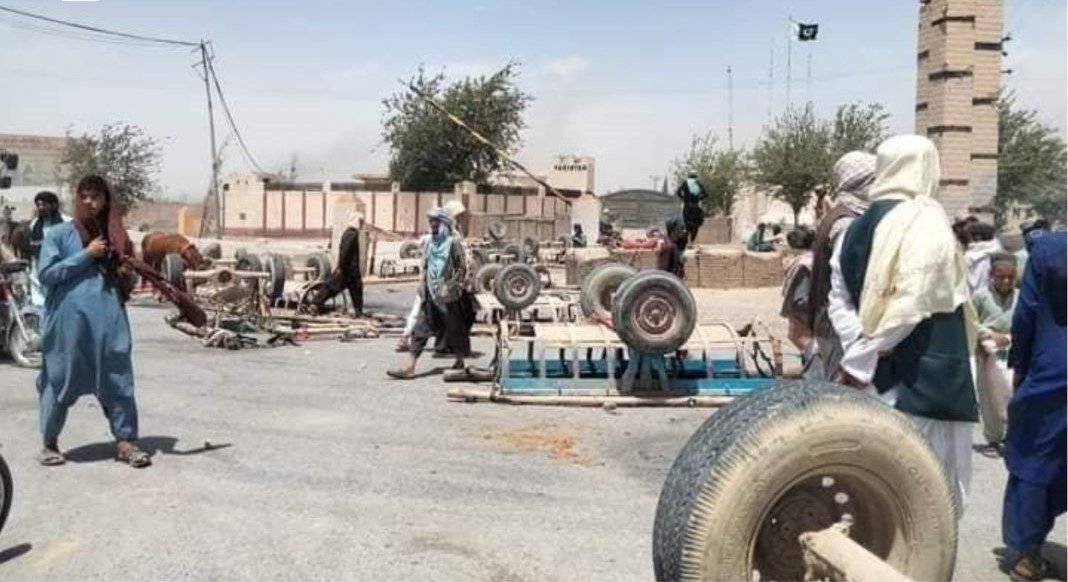 چمن ءَ زھرشانی کنوکانی سر ءَ پاکستانی لشکر ءِ ارش ءَ دو  مردم  بیران بوتگ