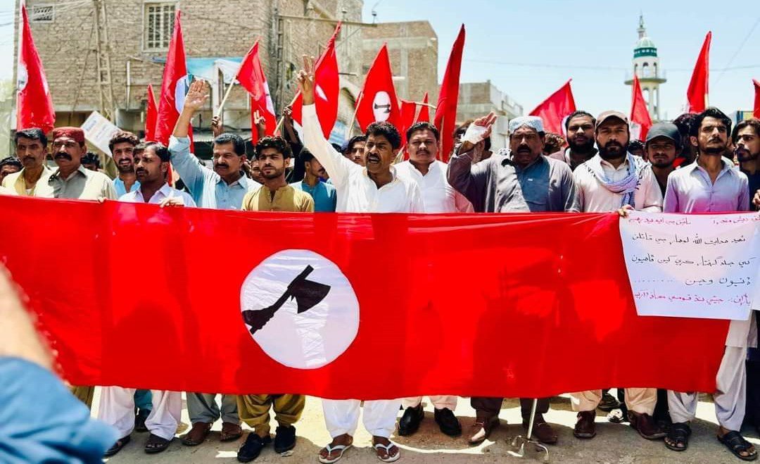 شھید ھدایت لوھار ءِ کوش ءُ زوریں بیگواھیانی بگیری ءَ سرجمیں سند ءَ زھرشانی