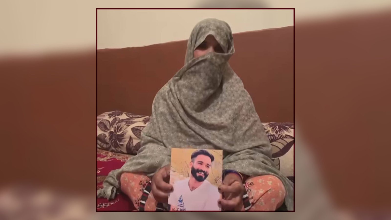 بلوچ راج پہ منی بیگواھیں  زھگ کامران ءِ آجوئی ءَ توار چست بہ کنت۔  مات