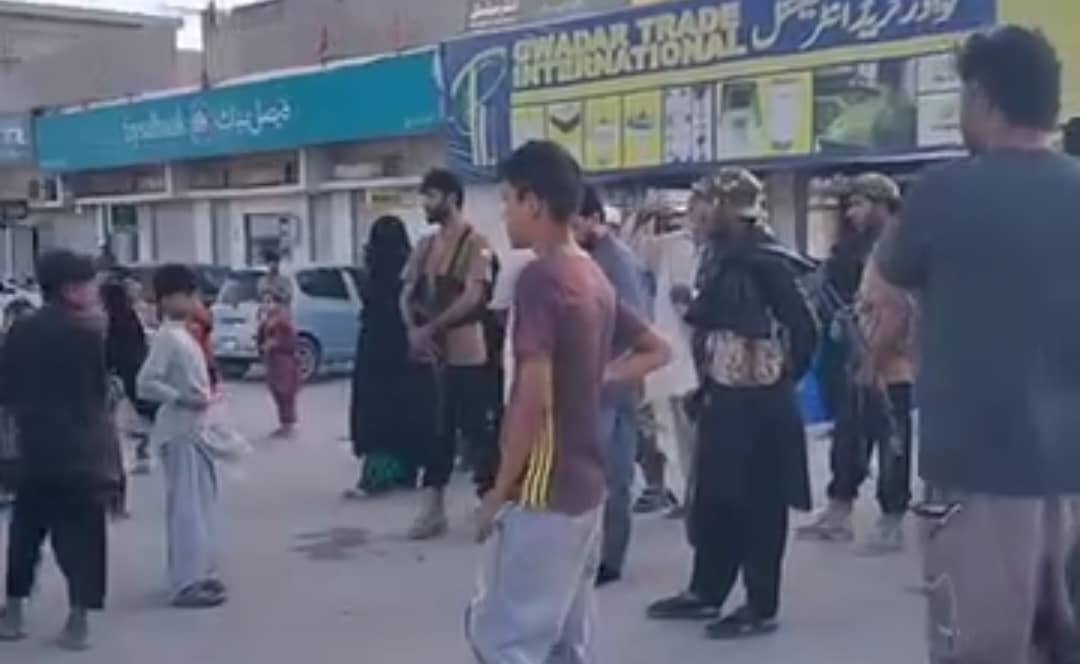 گوادر ءَ لین نیست مردماں زھرشانی کرتگ