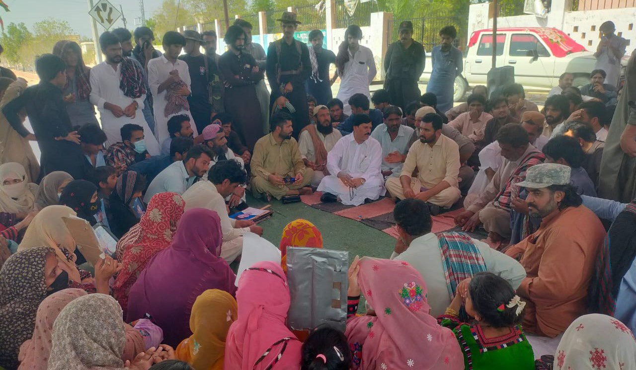 زور بیگواھیں مردمانی کھولاں آئید ءِروچ ءَ تربت ءَ زھرشانی کنگ ءِ جار جتگ