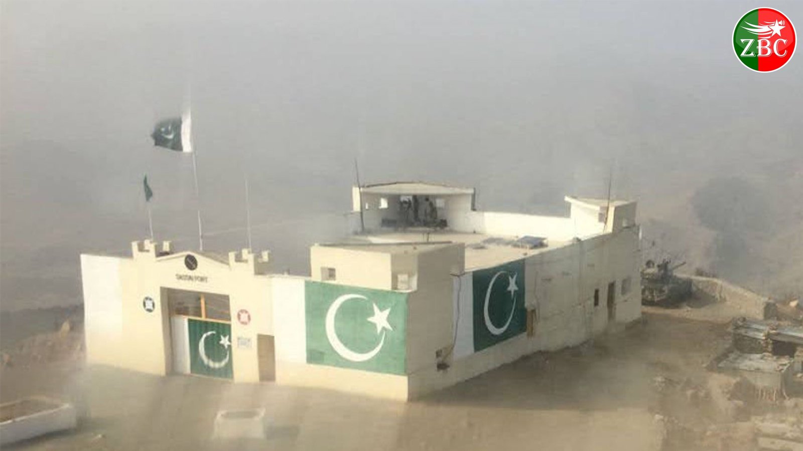 بنوں ءَ پاکستانی لشکر ءِ سر ءَ ارشے ءَ  میجرے ءَ ھوار باز کارمند مرتگ