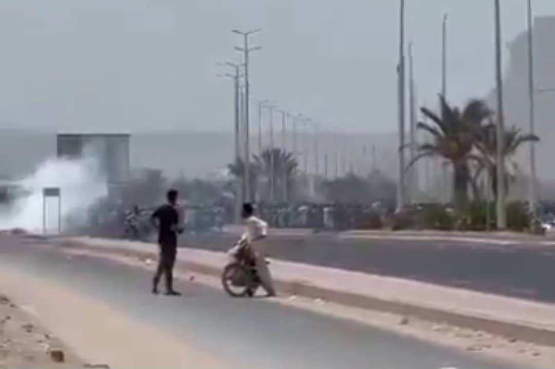 گوادر ءَ پاکستانی لشکر ءَ زھرشانی نندانک ءِ سر ءَ ارش کرتگ