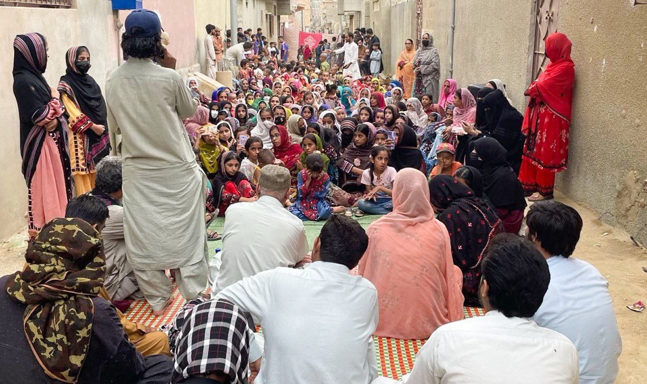 کراچیءَ بی وائی سی ءِ نیمگ ءَ گوادر ءَراجی مچی  ءِ باروا ءَ دیوانے برجم دارگ بوتگ