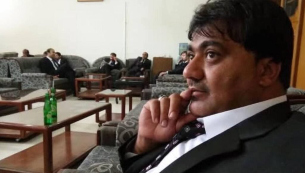 مستونگ ءَ سی ٹی ڈی ءَ ایڈوکیٹ اتاءالله بلوچ دزگیر کرتگ