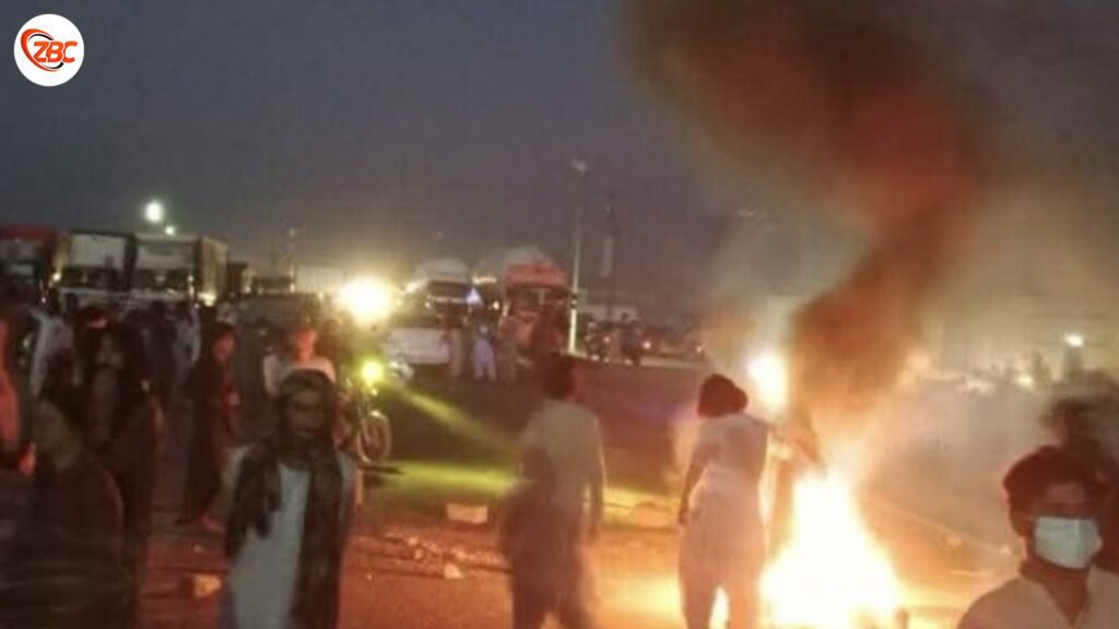 نوکنڈی ءَ چہ پوج  ءِ تیرگوری ءَ ڈرائیورے بیران بیتگ، کھول ءَ زھرشانی ءَ دگ بند کرتگ