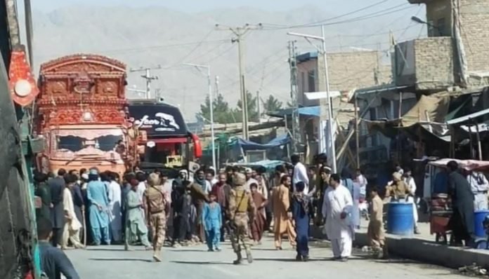 کلات ءَ ورنایے ءِ بیگواھی ءِ بگیری ءَ تھتگ بند ھرتال کنگ بوتگ