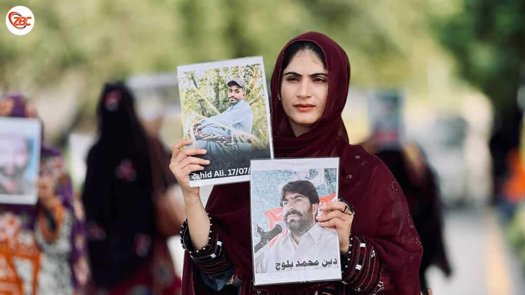 شبیر بلوچ باسمائیں سیاسی ورنا ءُ نودربر سروکے ءِ میارءَ بیگواہ اِنت۔  سمی دین بلوچ