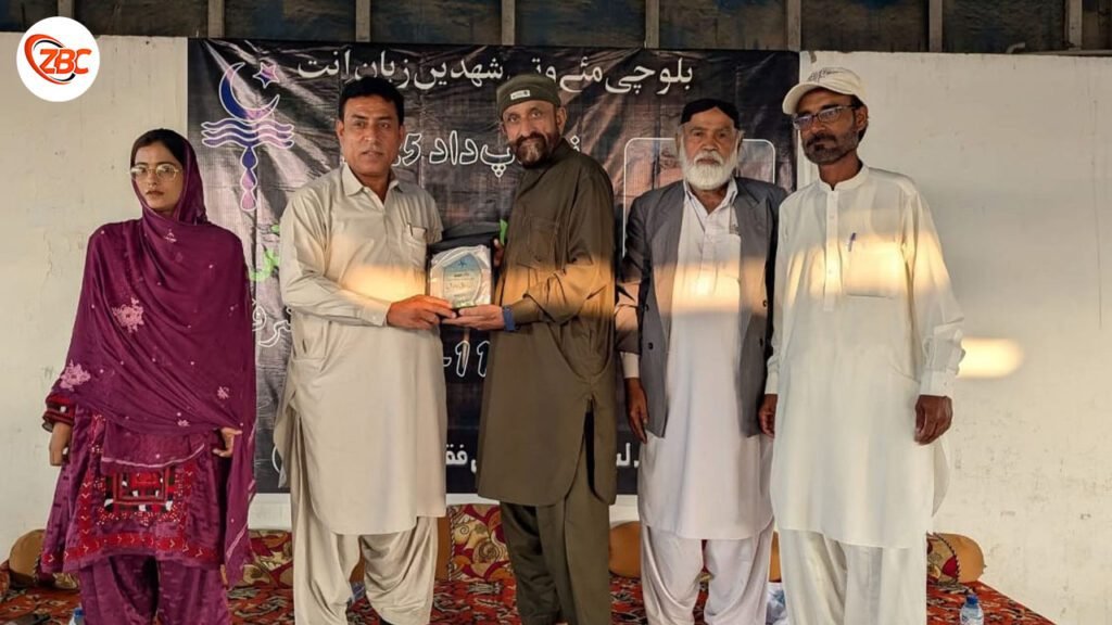 کراچی ءَ چہ نوکاپ لبزانی مجلس ءِ نیمگ ءَ اسھاک ھاموش ءِ شرپ ءَ دیوانے برجم دارگ بوتگ