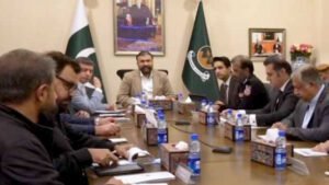 چہ بلوچستان سرکار ءِ نیمگ ءَ آجوئی لوٹوکیں سروک ءُ کمکاراں ھوار سے سد مردمانی بگیری ءَ کاروائی کنگ ءِ پیسلہ کنگ بیتگ