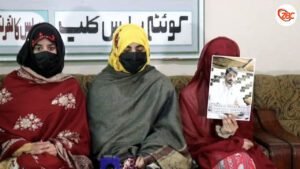 شھزاد منیر ءِ سر ءَ چونیں ھم بھتامے ھست گڑا آمیدگس ءَ پیش کنگ بہ بیت۔ کھول