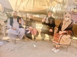 ایاز بلوچ ءُ زریپ بلوچ ءِ درکانودی کوش بژنی گپے۔ نسراللہ بلوچ