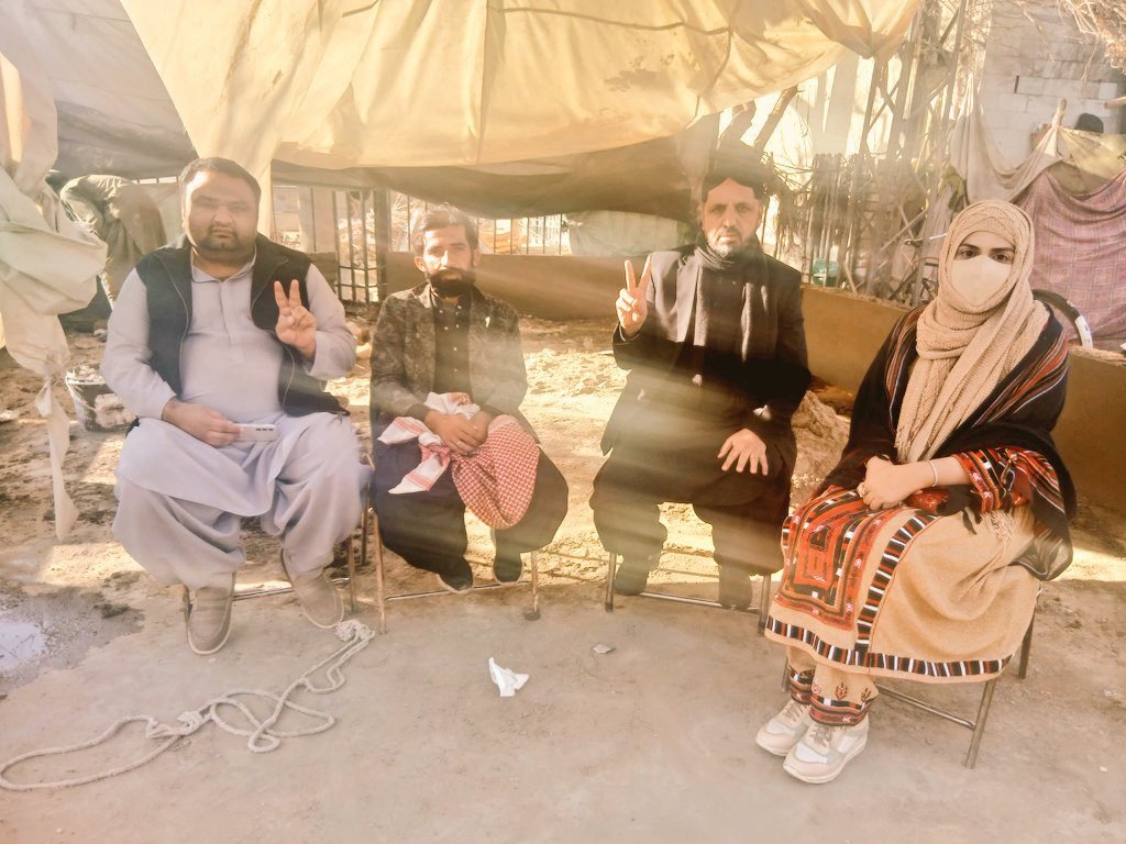 ایاز بلوچ ءُ زریپ بلوچ ءِ درکانودی کوش بژنی گپے۔ نسراللہ بلوچ