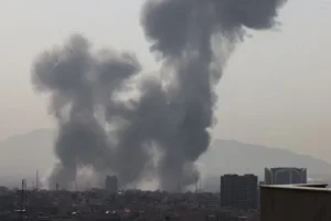 ایران ءَ بوتگیں ارشاں پد ایران ءَ جتائیں ڈیھاں امریکی اڈھانی سر ءَ ارش کرتگ