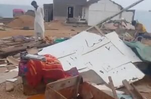 کراچی ءَ ترندیں ھورانی گوارگ ءَ 21 مردم بیران بوتگ