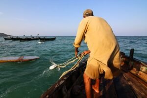 گوادر ءَ ماھیگیرانی شپ ءِ شکار ءِ سر ءَپابندی جنگ بوتگ